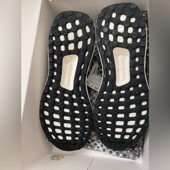 NWT Stella McCartney by Adidas UltraBOOST PARLEY Sneaker Oreo size US 8 1/2 UK 7 - Picture 6 of 16